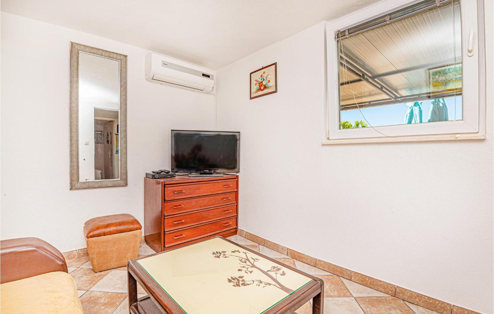 Nice Home In Zatoglav With House Sea View Podglavica ภายนอก รูปภาพ