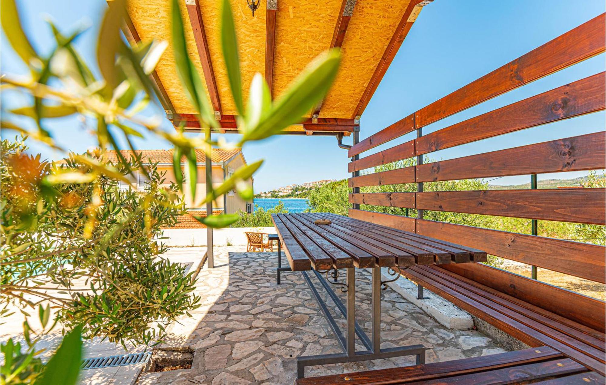 Nice Home In Zatoglav With House Sea View Podglavica ภายนอก รูปภาพ