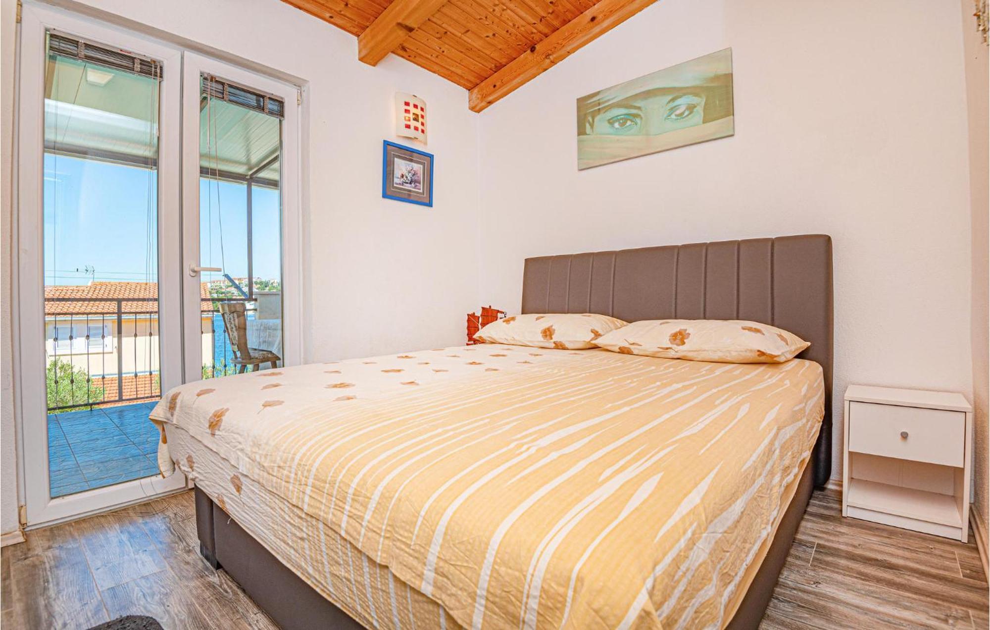 Nice Home In Zatoglav With House Sea View Podglavica ภายนอก รูปภาพ