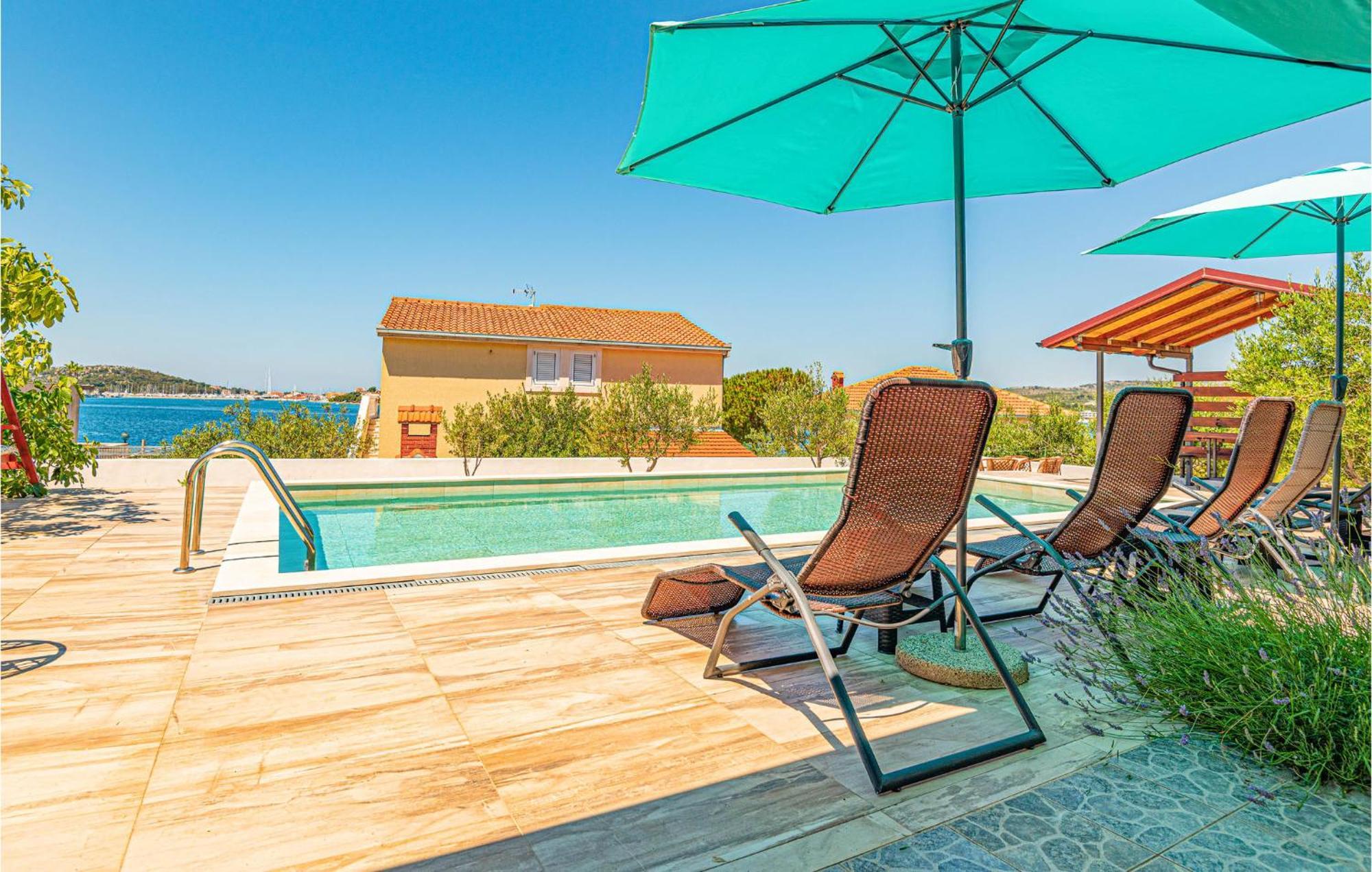 Nice Home In Zatoglav With House Sea View Podglavica ภายนอก รูปภาพ