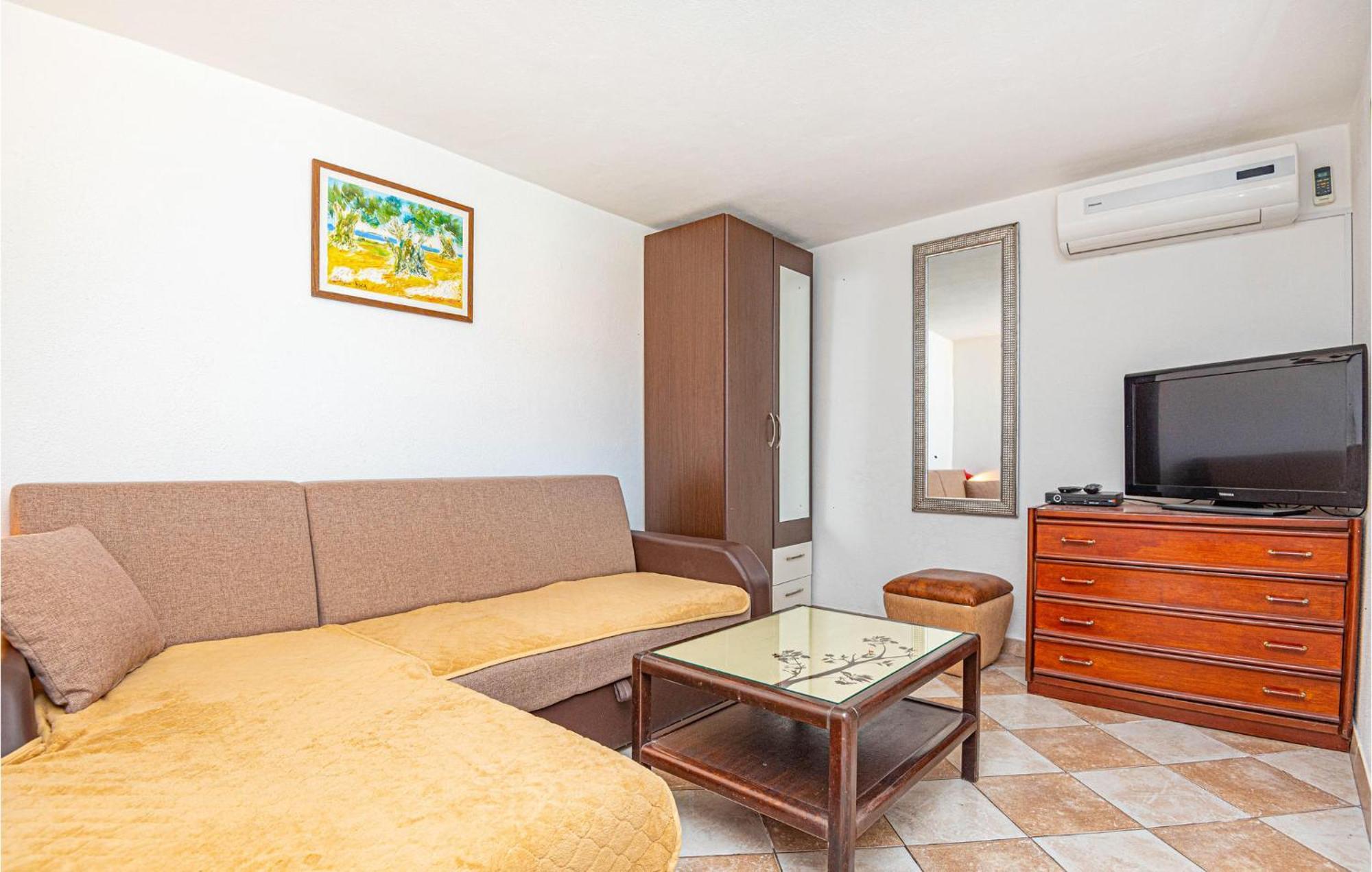 Nice Home In Zatoglav With House Sea View Podglavica ภายนอก รูปภาพ