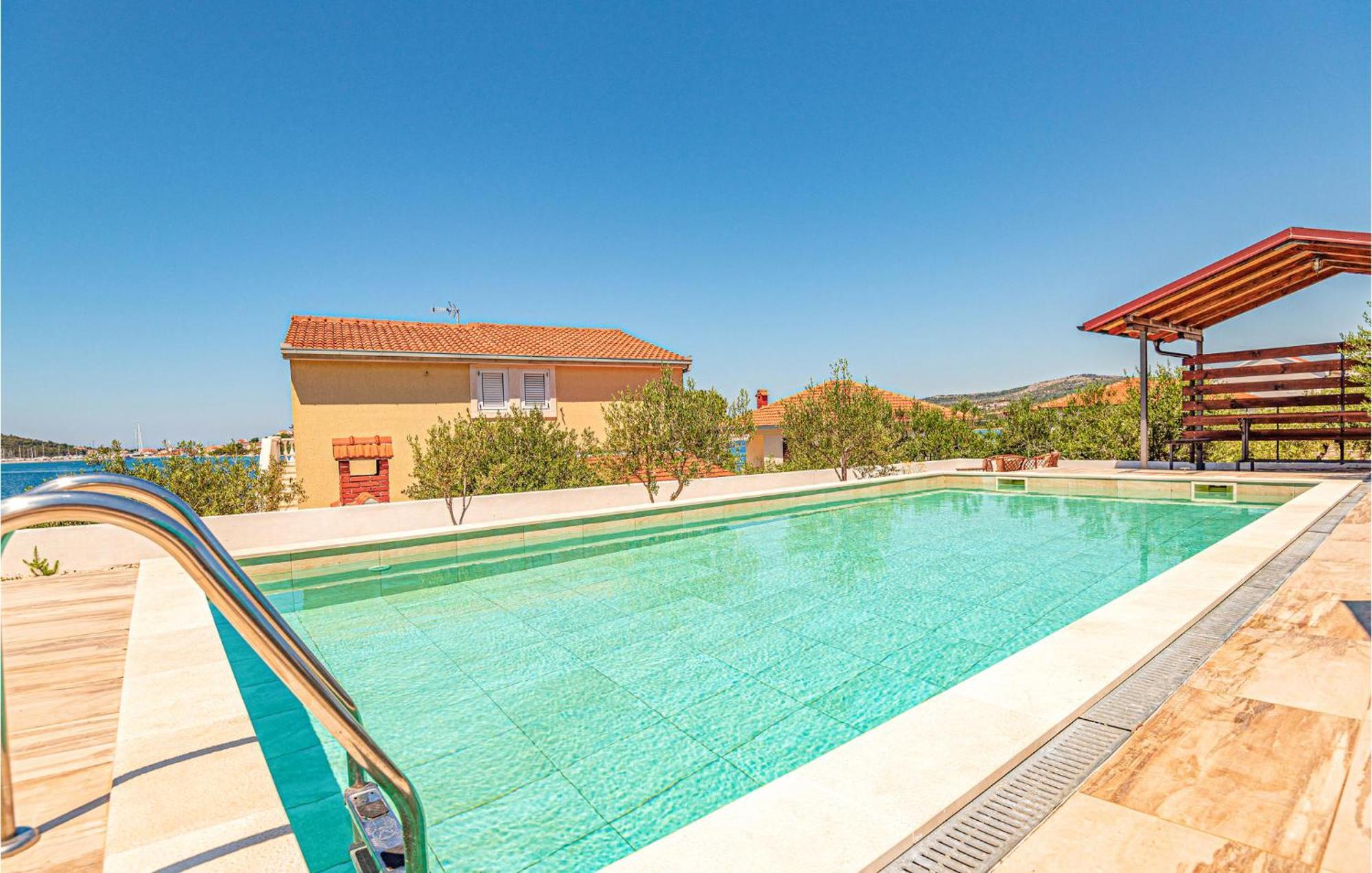 Nice Home In Zatoglav With House Sea View Podglavica ภายนอก รูปภาพ