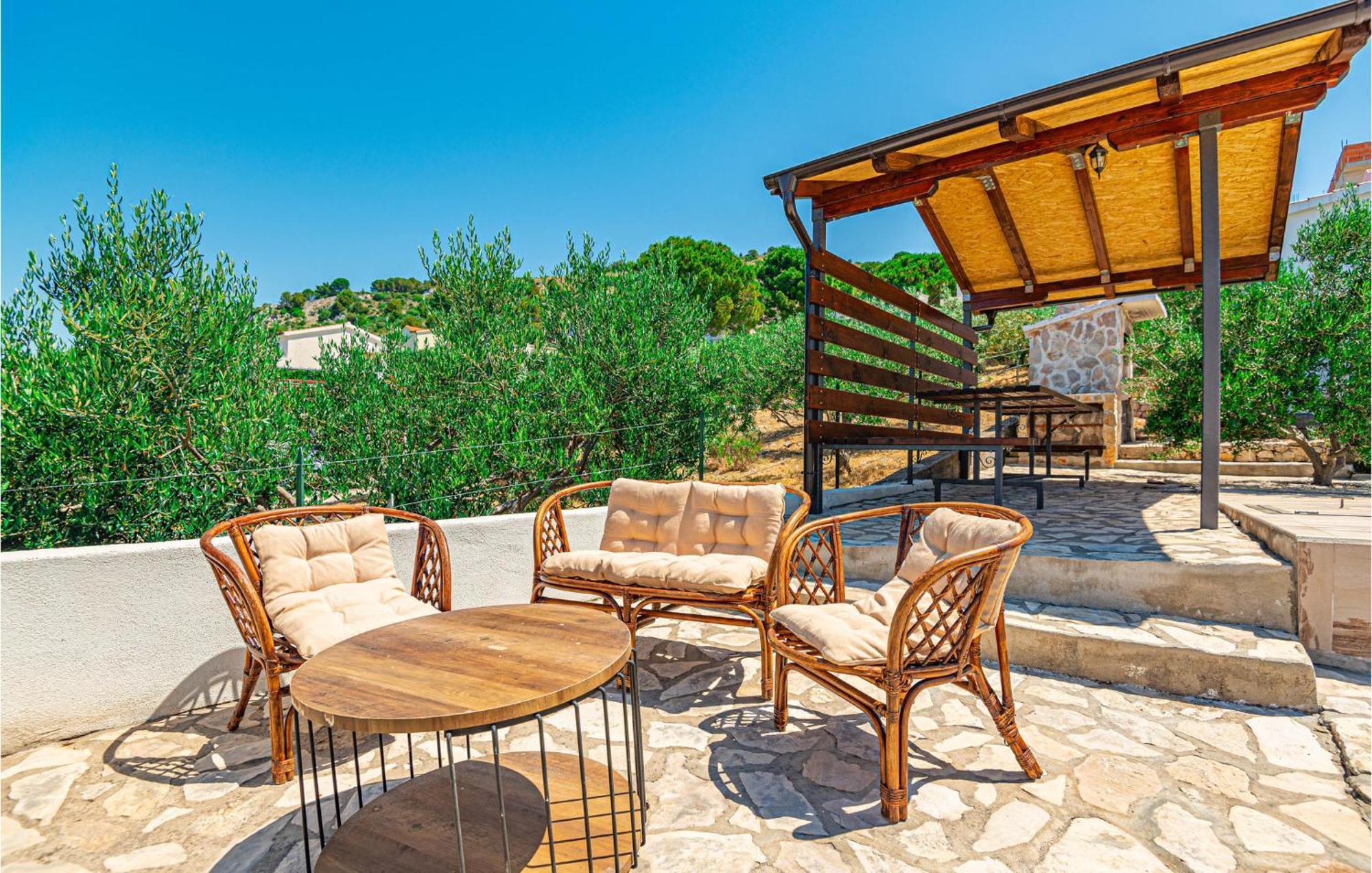 Nice Home In Zatoglav With House Sea View Podglavica ภายนอก รูปภาพ